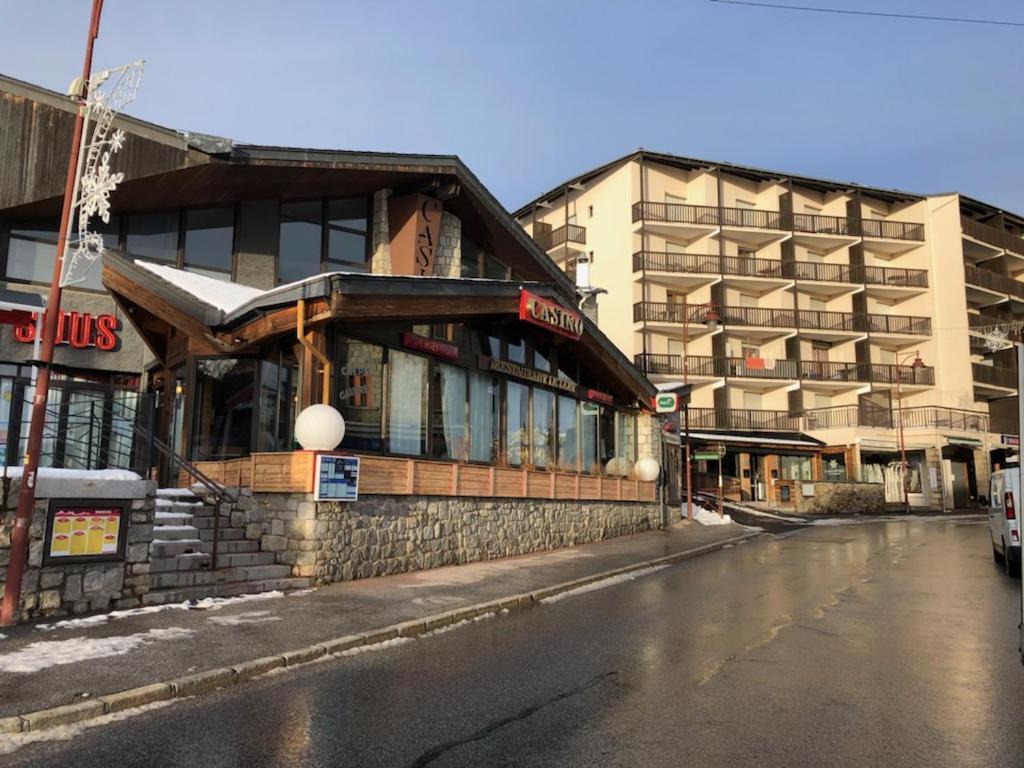 Apt Cosy, 4 Pers, Plein Centre Ville, Parking Offert Фон-Ромё Экстерьер фото